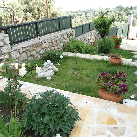 Monika Lefkada Pensión