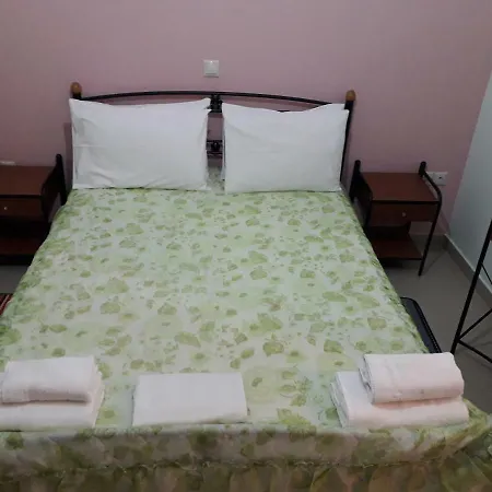 Monika Lefkada Pensionat Tsoukaládhes