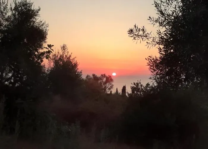 Pensión Monika Lefkada 3*